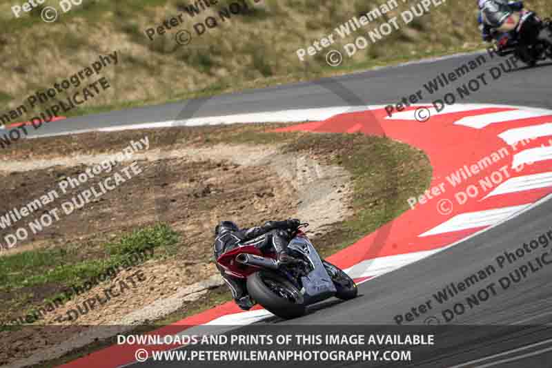 cadwell no limits trackday;cadwell park;cadwell park photographs;cadwell trackday photographs;enduro digital images;event digital images;eventdigitalimages;navarra;no limits trackdays;peter wileman photography;racing digital images;trackday digital images;trackday photos